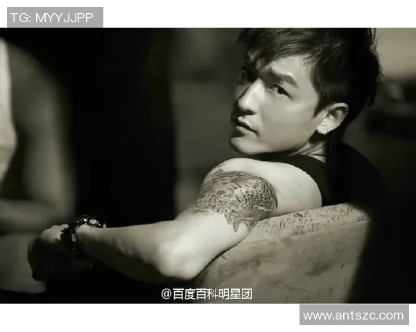 方硕的成长之路：从青涩新秀到篮球场上的闪耀明星