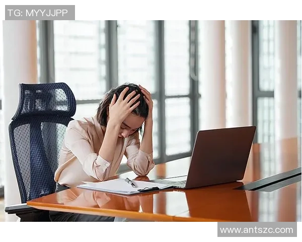 贾诚在职场中的成长与挑战：从新手到行业精英的奋斗历程