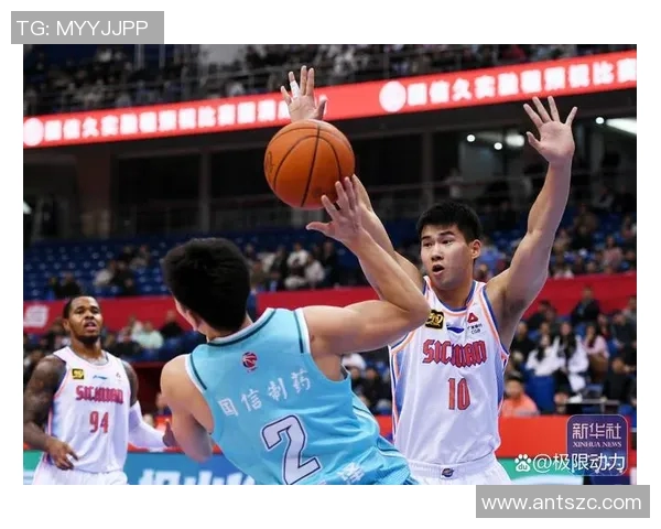 青岛男篮迎战四川队CBA激战在即球迷期待精彩对决与精彩表现