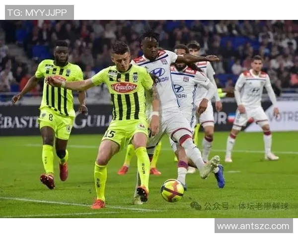 兰斯对斯特拉斯堡比赛前瞻与胜负预测分析及双方近期状态评估